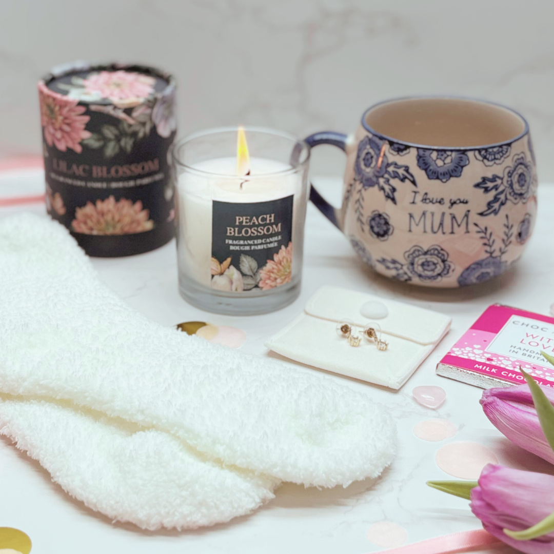I Love You Mum Gift – Mug, Candle, Cosy Socks & Earrings, ideal Mother’s Day Gift