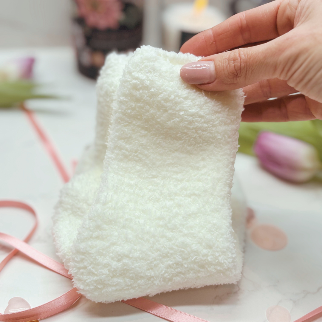 I Love You Mum Gift – Mug, Candle, Cosy Socks & Earrings, ideal Mother’s Day Gift