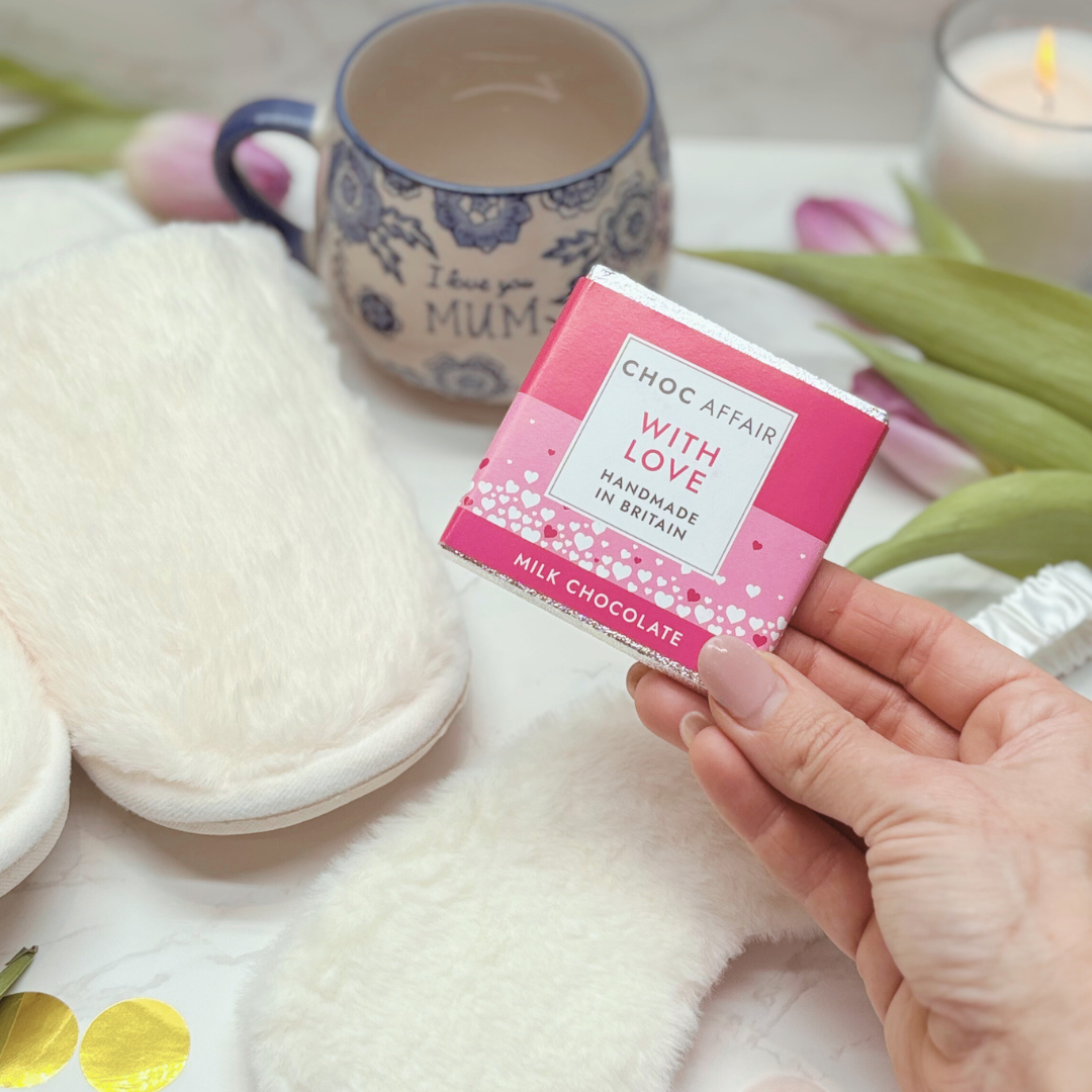 I Love You Mum Mother’s Day Gift – Cosy Slippers, Mug, Eye Mask & Chocolate Treat