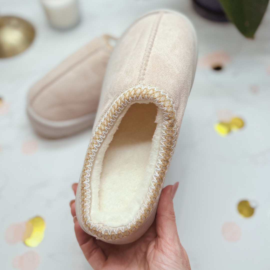 Cosy Self Care Gift For Her – Slippers, Gold Earrings, Makeup Bag & Hand Cream (SILVER)