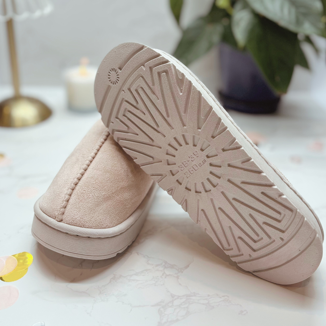 Cosy Self Care Gift For Her – Slippers, Gold Earrings, Makeup Bag & Hand Cream (SILVER)