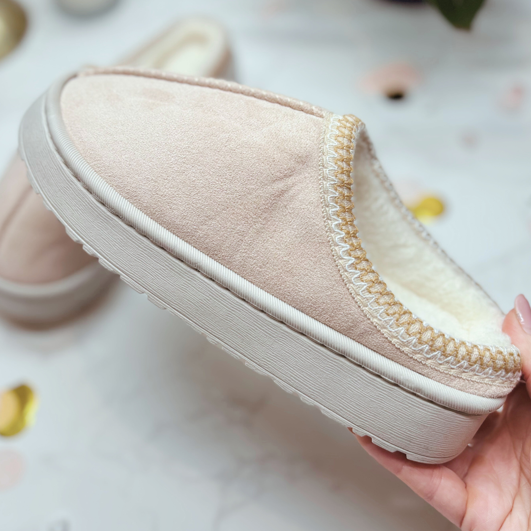 Cosy Self Care Gift For Her – Slippers, Gold Earrings, Makeup Bag & Hand Cream (SILVER)