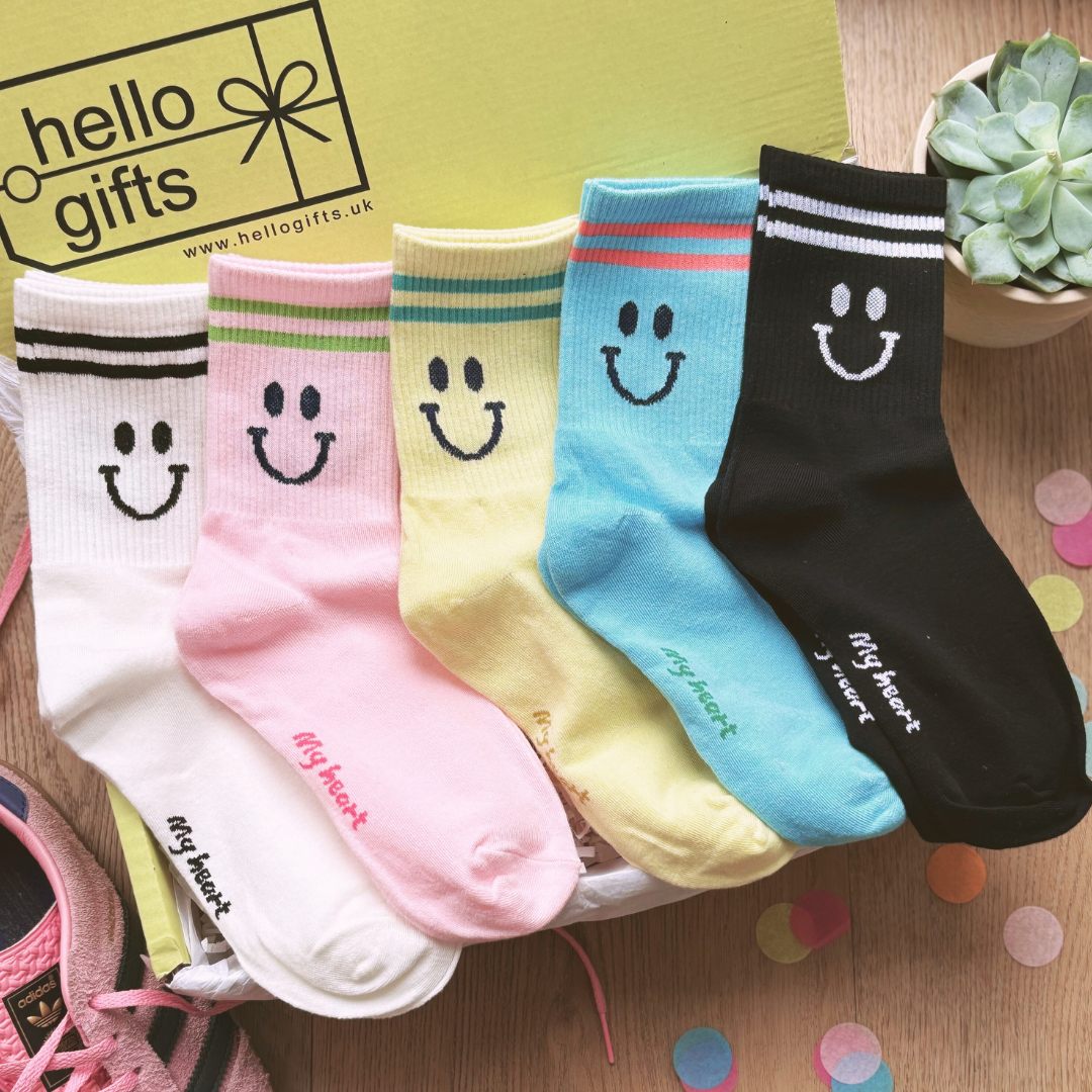 Happy Socks Letterbox Gift – 5 Pairs of Colourful Smile Socks