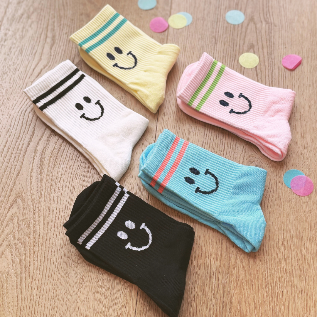 Happy Socks Letterbox Gift – 5 Pairs of Colourful Smile Socks