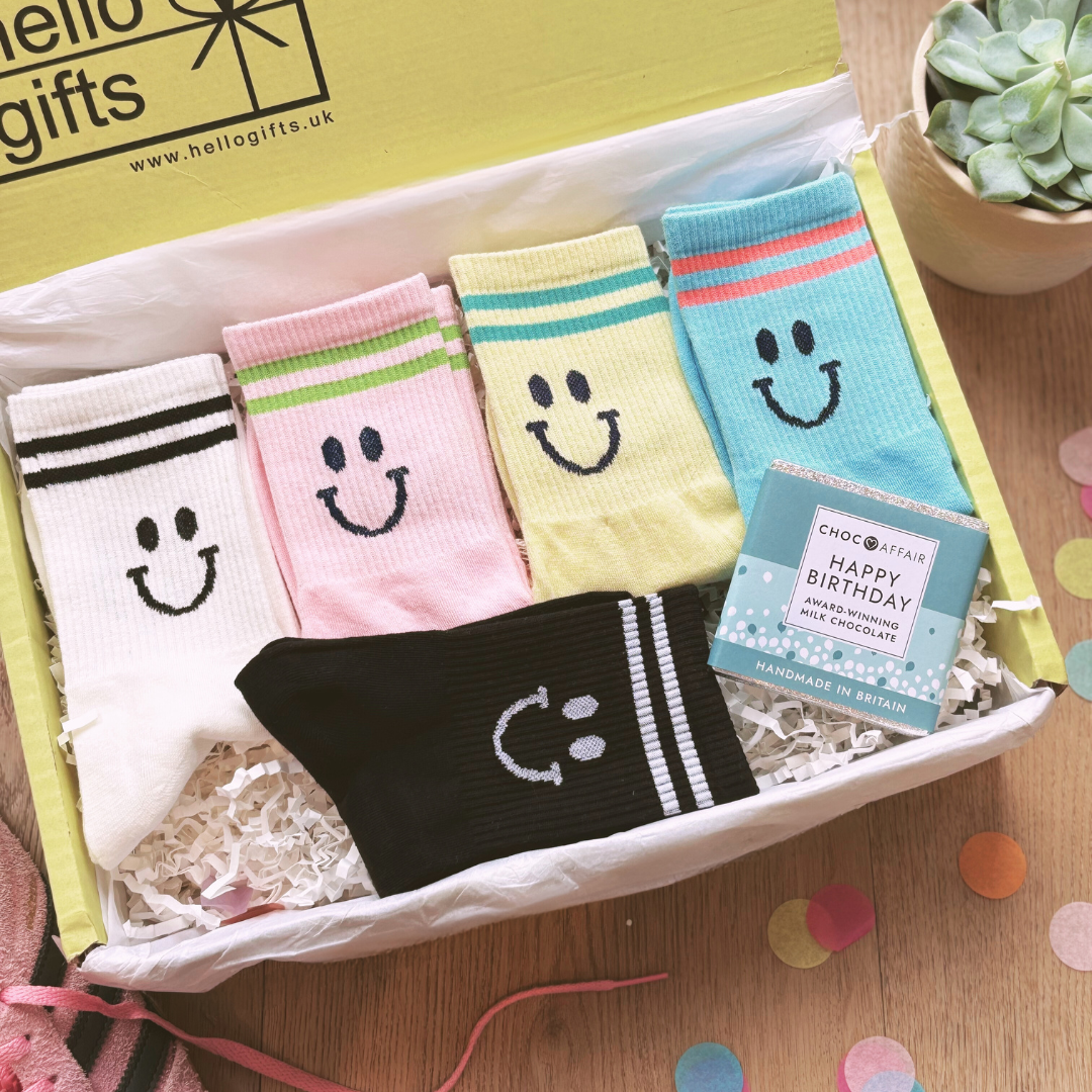 Happy Socks Letterbox Gift – 5 Pairs of Colourful Smile Socks