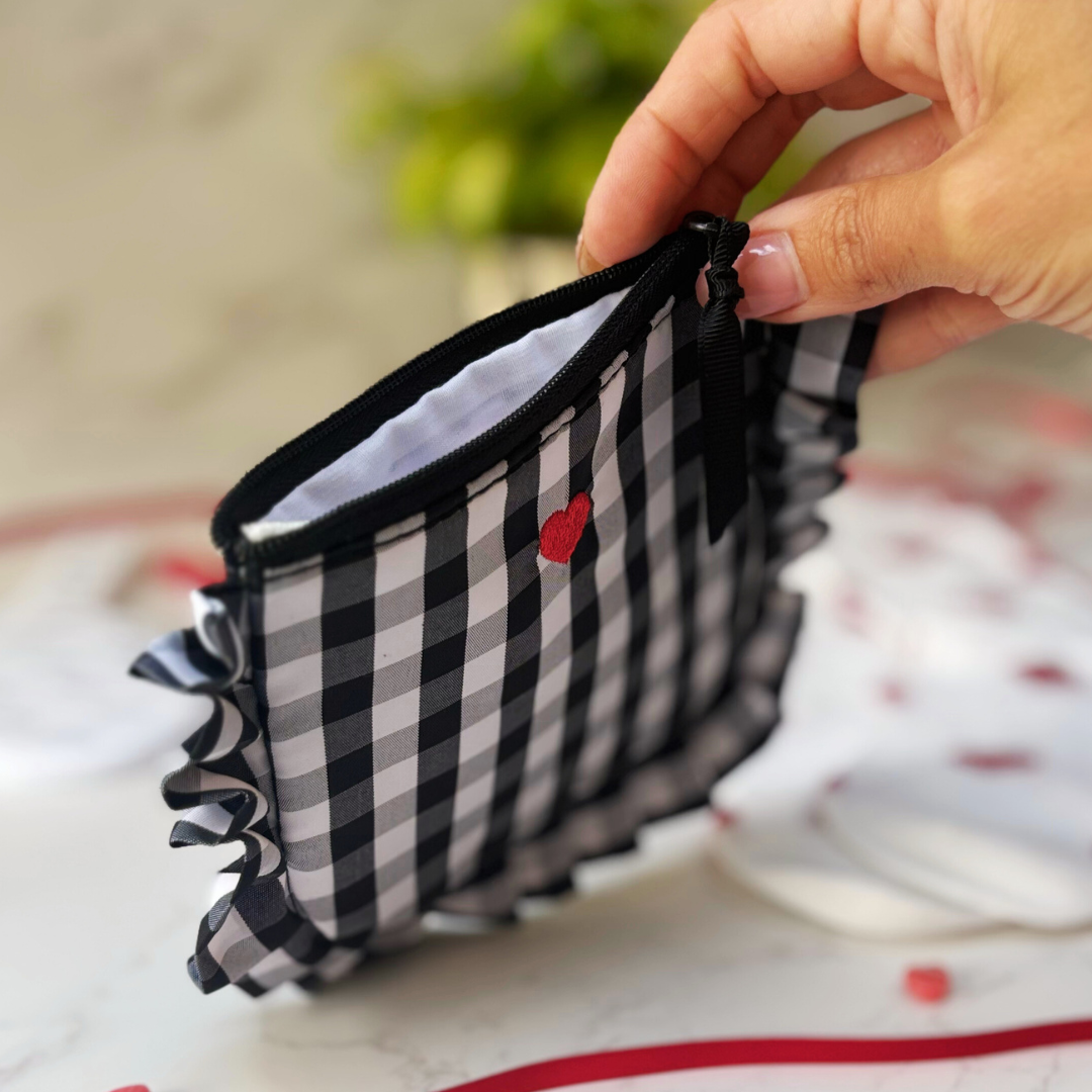 Hearts And Lashes Gift Box – Birthday And Feel Good Treat For Teens And Tweens