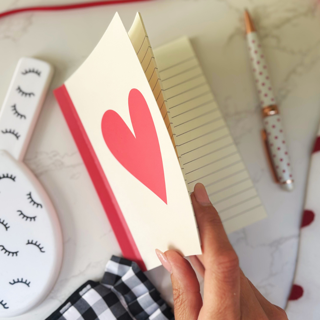 Hearts And Lashes Gift Box – Birthday And Feel Good Treat For Teens And Tweens