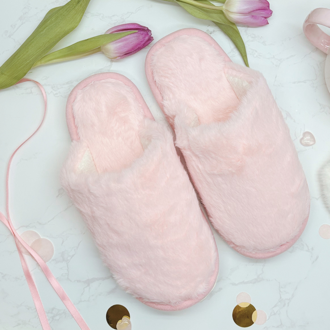 Best Mum Mother’s Day Gift – Cosy Slippers, Mug, Eye Mask & Chocolate Treat