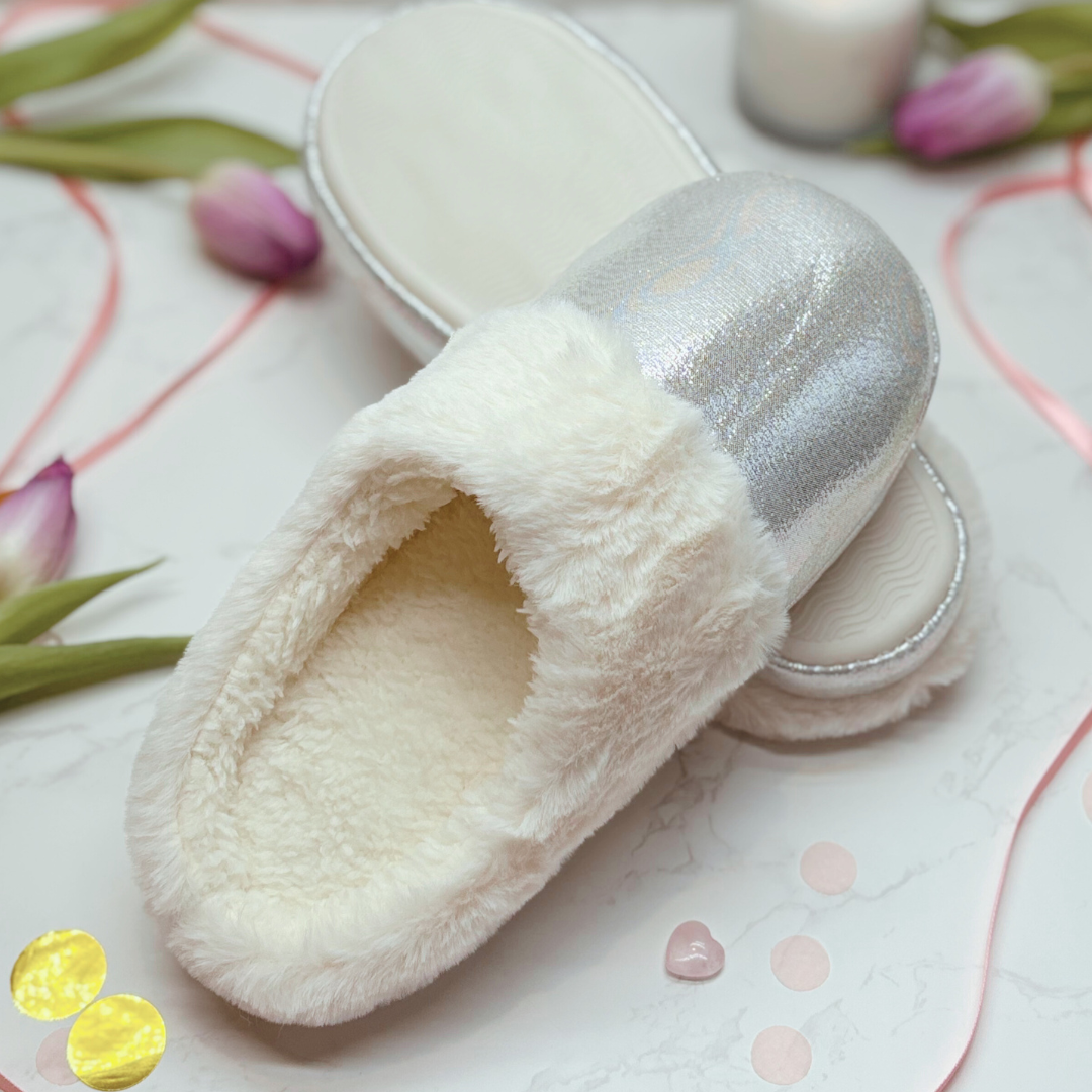 Fluffy Faux Fur Slippers For Her – Silver Sparkly Cosy Slippers