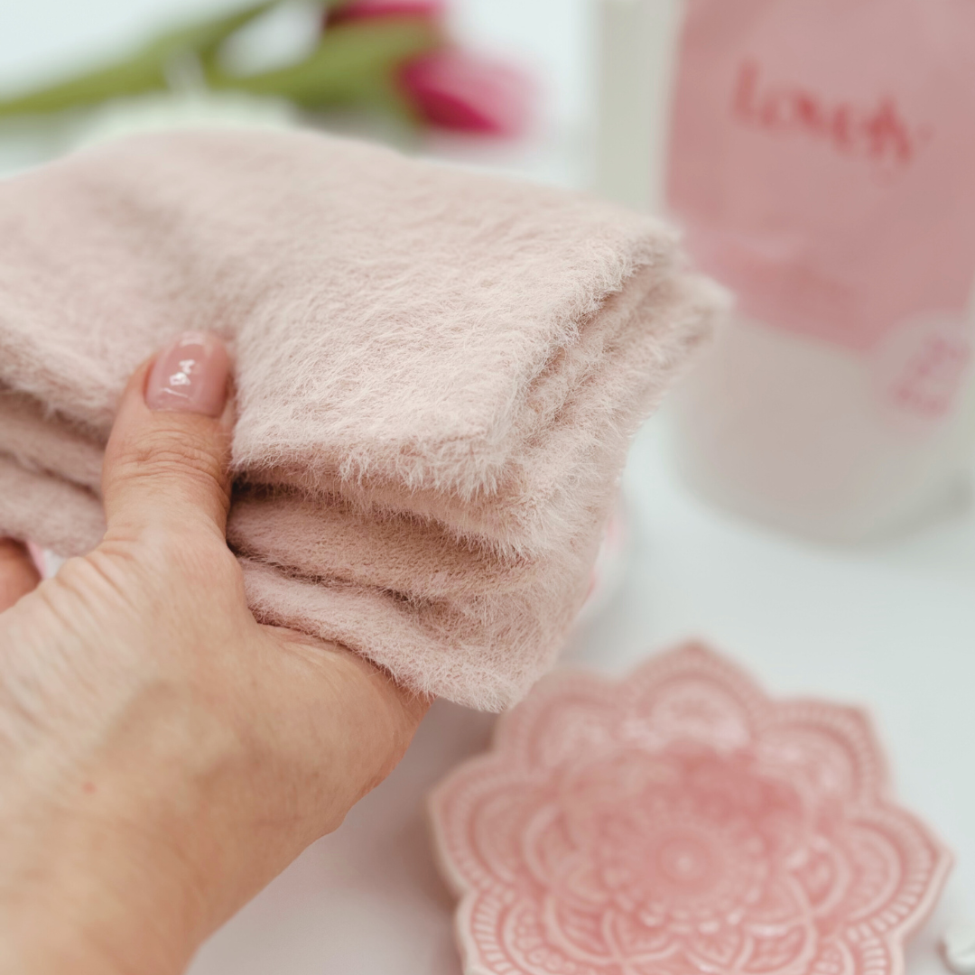 Pretty in Pink Luxury Night In Gift Box Set