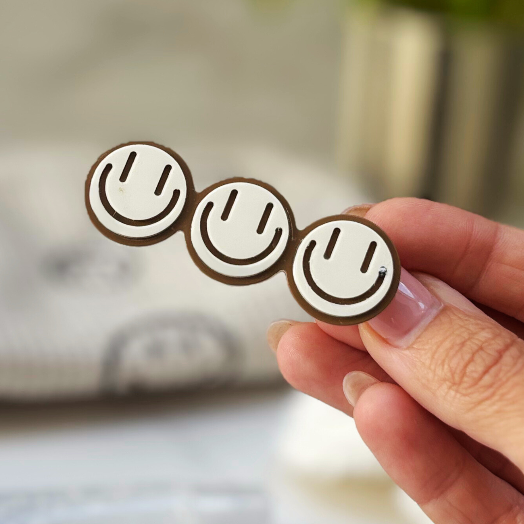 Happy Birthday Gift Box For Her – Cream Smiley Edition