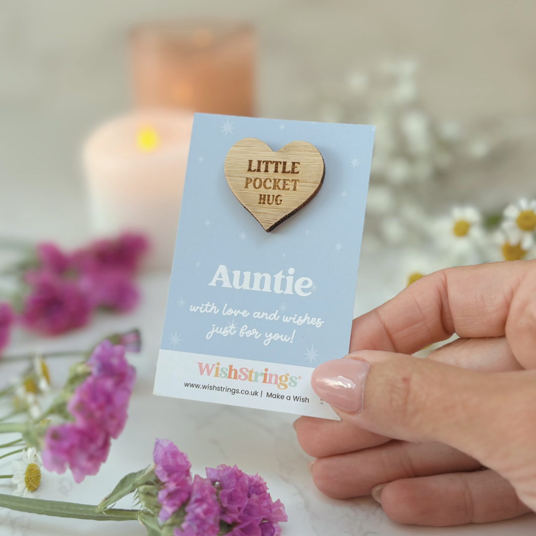 Auntie Little Pocket Hug – Sustainable Bamboo Heart Token on Card