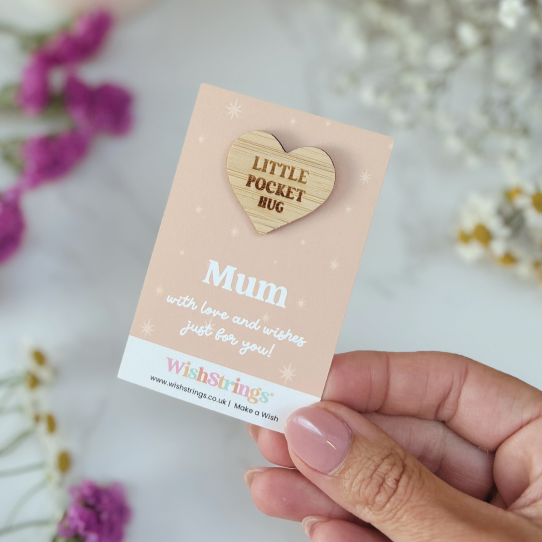 Mum Little Pocket Hug – Sustainable Bamboo Heart Token on Card