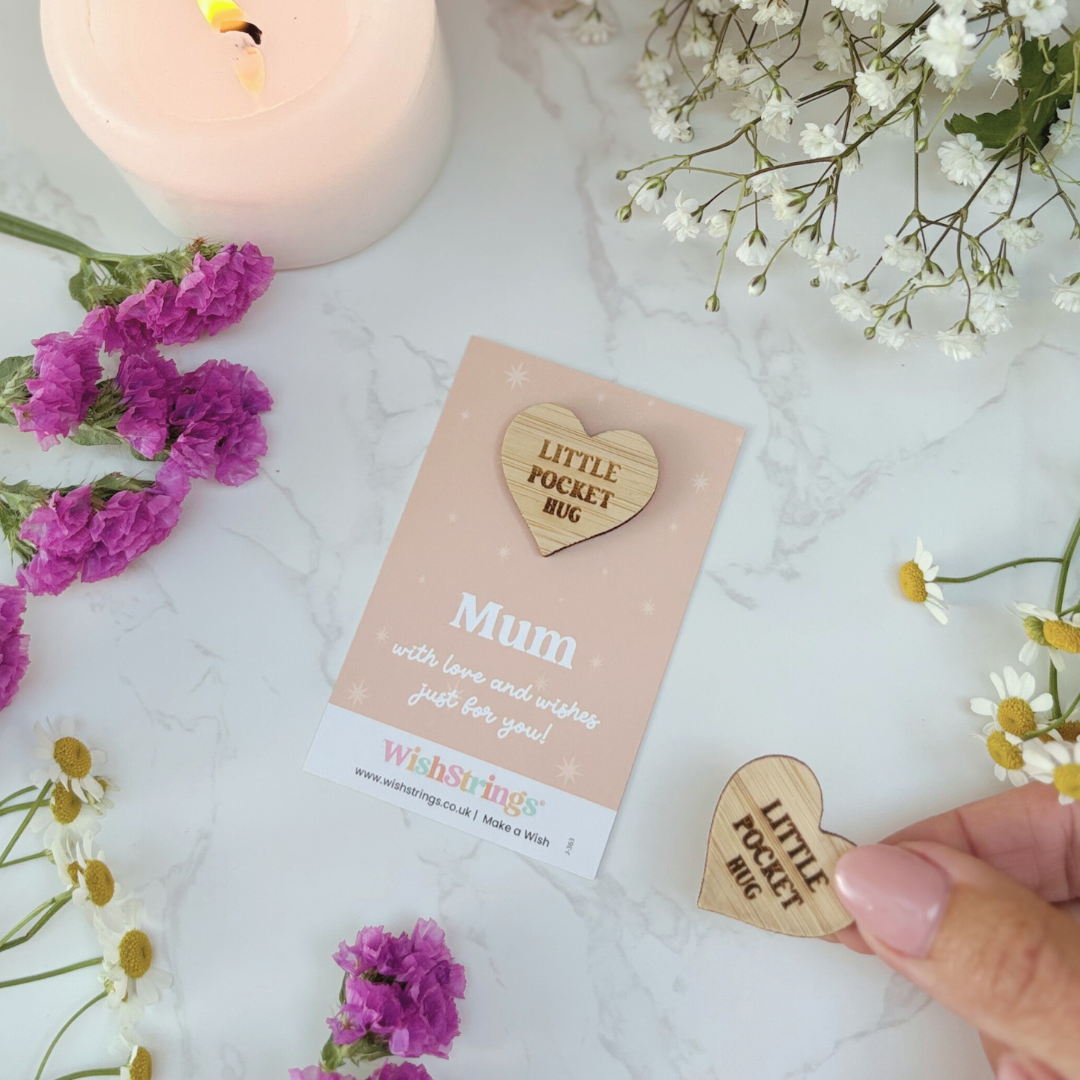 Mum Little Pocket Hug – Sustainable Bamboo Heart Token on Card
