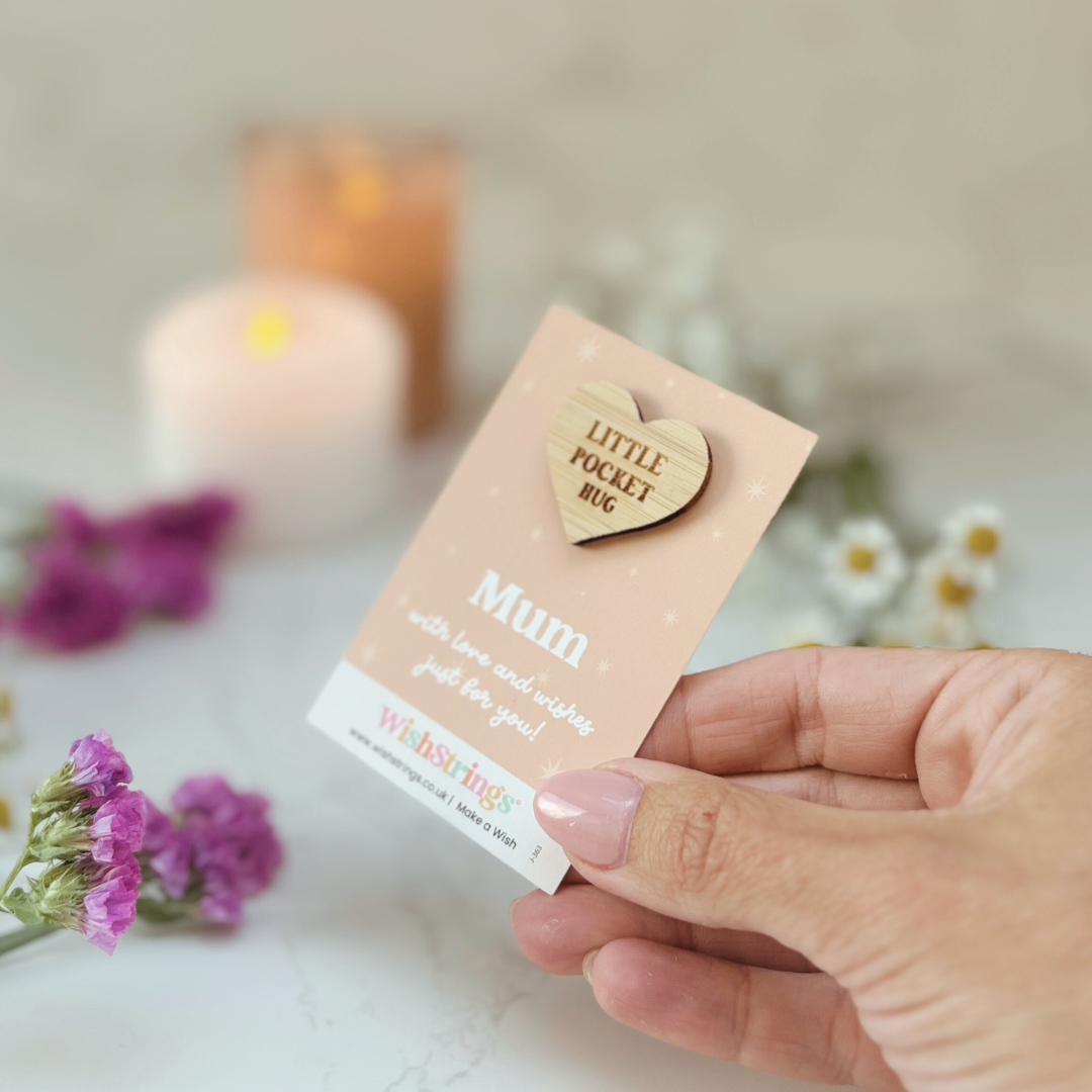 Mum Little Pocket Hug – Sustainable Bamboo Heart Token on Card