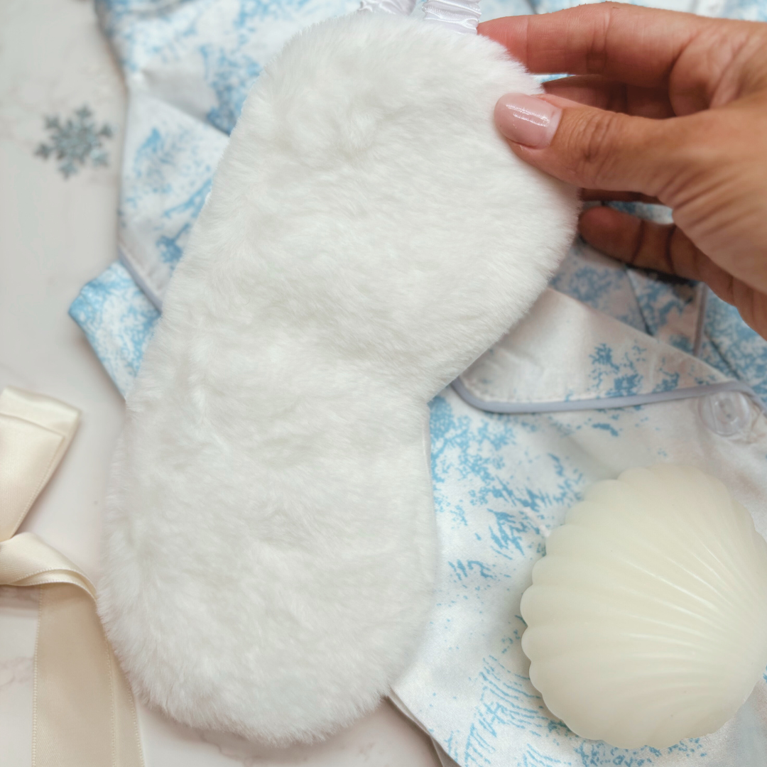 Luxury Winter Nights Pamper Gift Box – Christmas Pyjamas, Candle, Room Spray &amp; Self-Care for Her