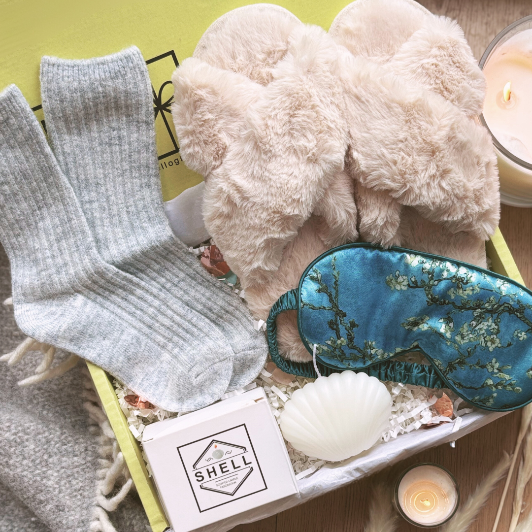 The Cosy Winter Night Essentials Gift Box