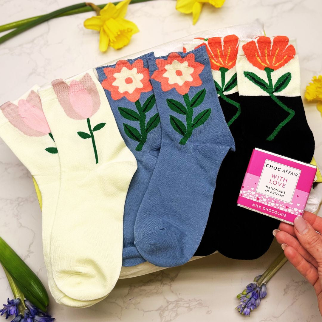 Mother’s Day Flower Socks Gift Set – Cosy Floral Socks Gift For Mum