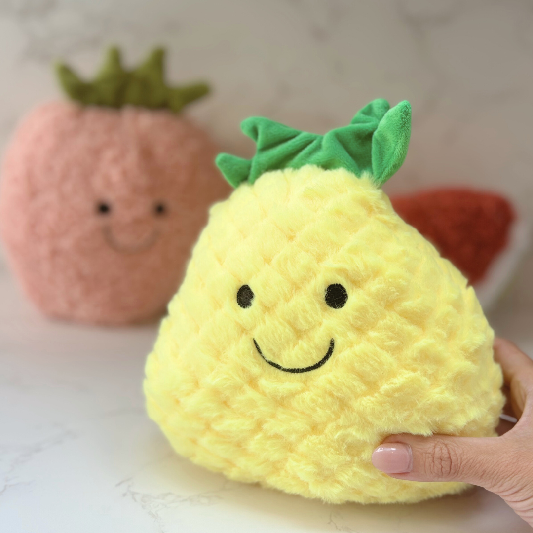 Plush Pineapple Soft Toy – Smiley Fruit Cuddly – Cute Gift For Kids
