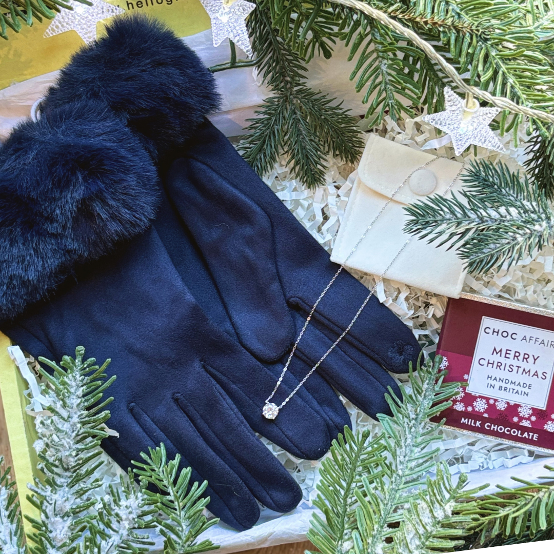 The Classic Christmas Gloves and Necklace Gift Box - LIMITED EDITION