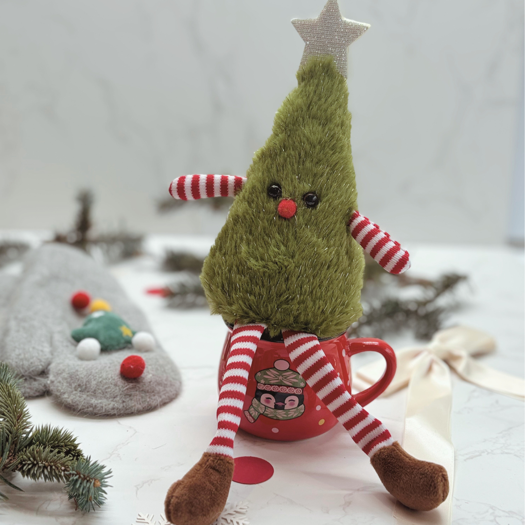 Kids Christmas Eve Gift Box – Mug, Gloves, Christmas Tree Decorative Soft Toy &amp; Chocolate RED