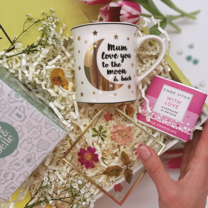 Mum Love You to the Moon and Back Mug Giftbox Set