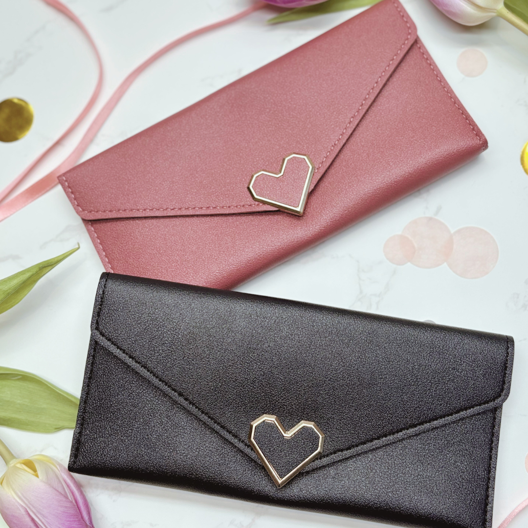 Heart Clasp Long Purse – Ideal Valentine’s or Mother’s Day Gift For Her (Pink or Black)