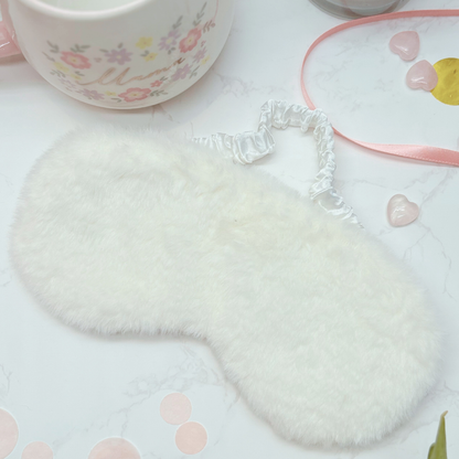 Best Mum Mother’s Day Gift – Cosy Slippers, Mug, Eye Mask &amp; Chocolate Treat