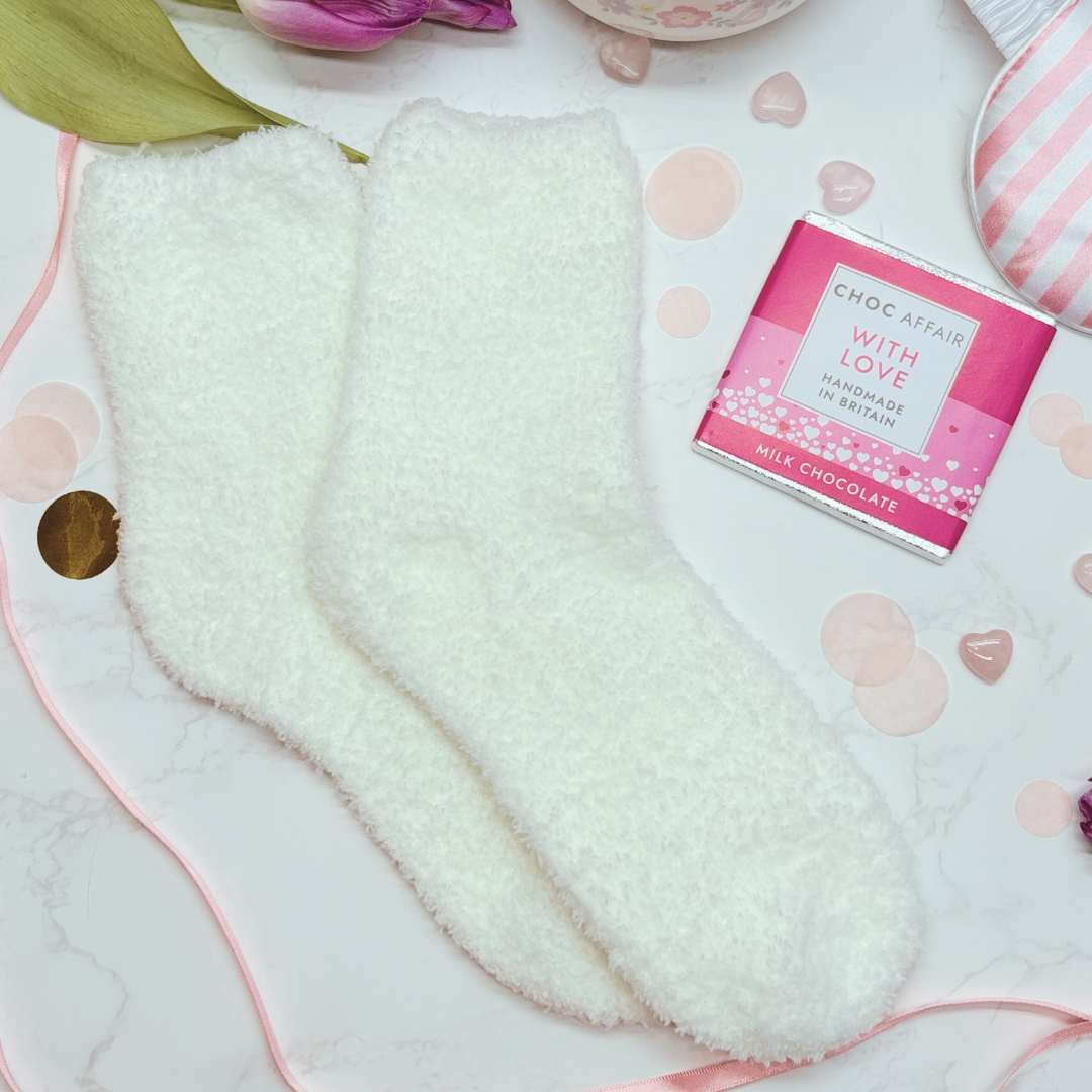 Mother’s Day Gift To Show You Care – Mama Mug, Eye Mask, Cosy Socks And Chocolate