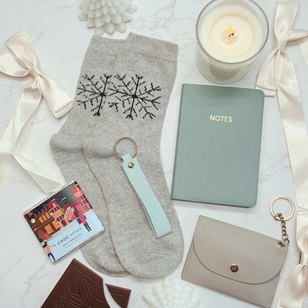 Luxury Green Letterbox Gift for Her – Notebook, Socks, Purse &amp; Key strap