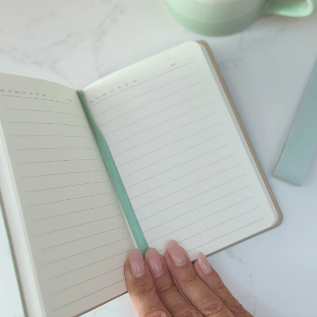 Luxury Green Letterbox Gift for Her – Notebook, Socks, Purse &amp; Key strap