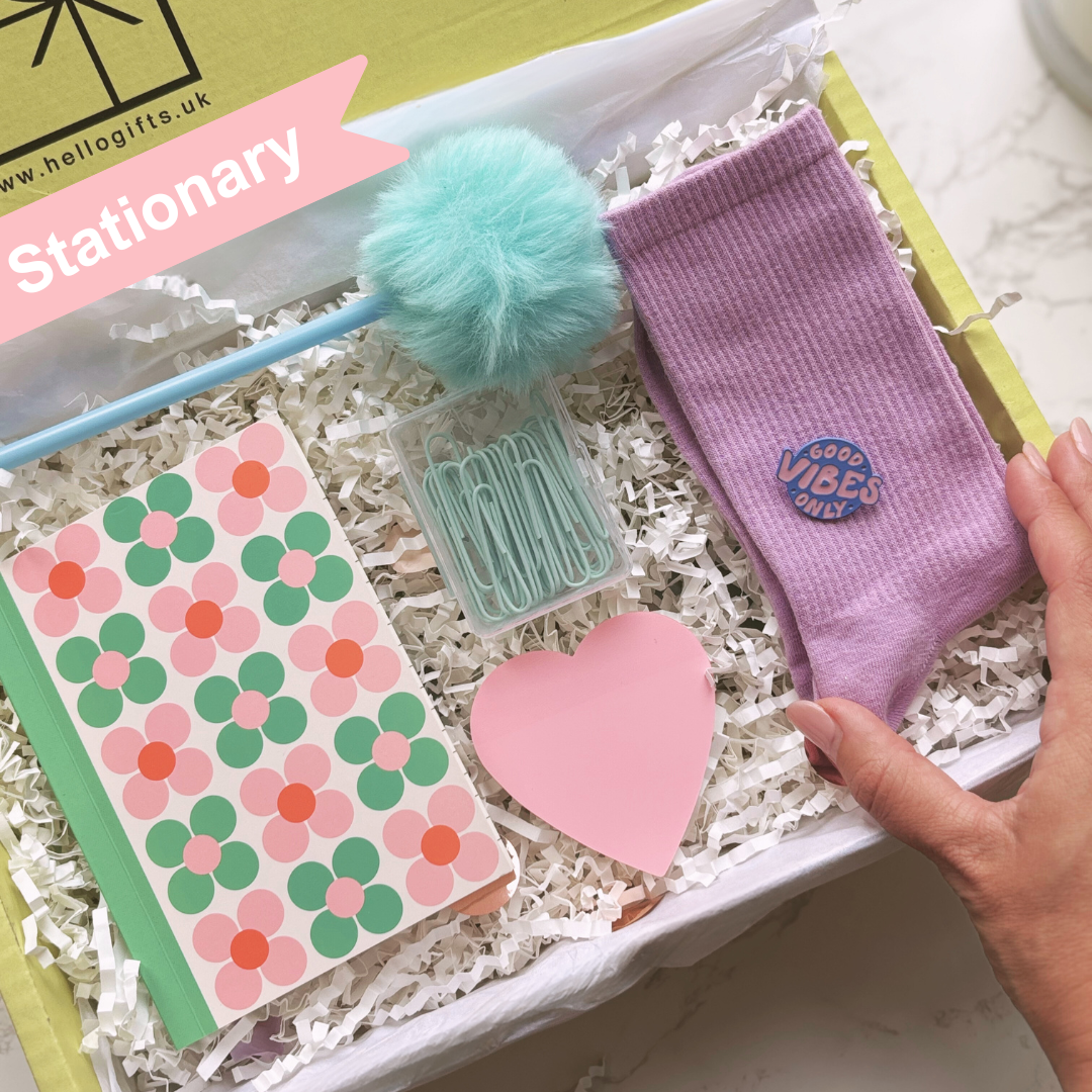 The Stunning Stationary Gift Set - Pink