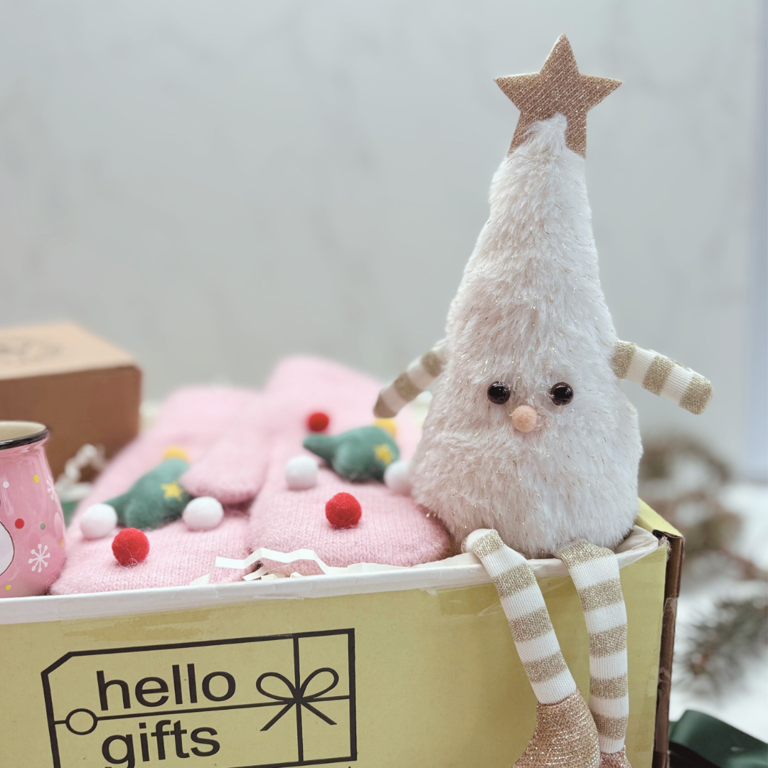Kids Christmas Eve Gift Box – Mug, Gloves, Christmas Tree Decorative Soft Toy &amp; Chocolate PINK