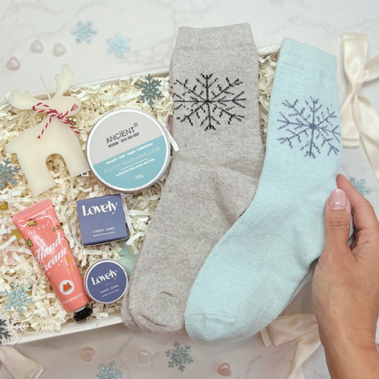 Teen Christmas Self-Care Gift Set – Festive Burr Box with Socks, Candle &amp; Skincare