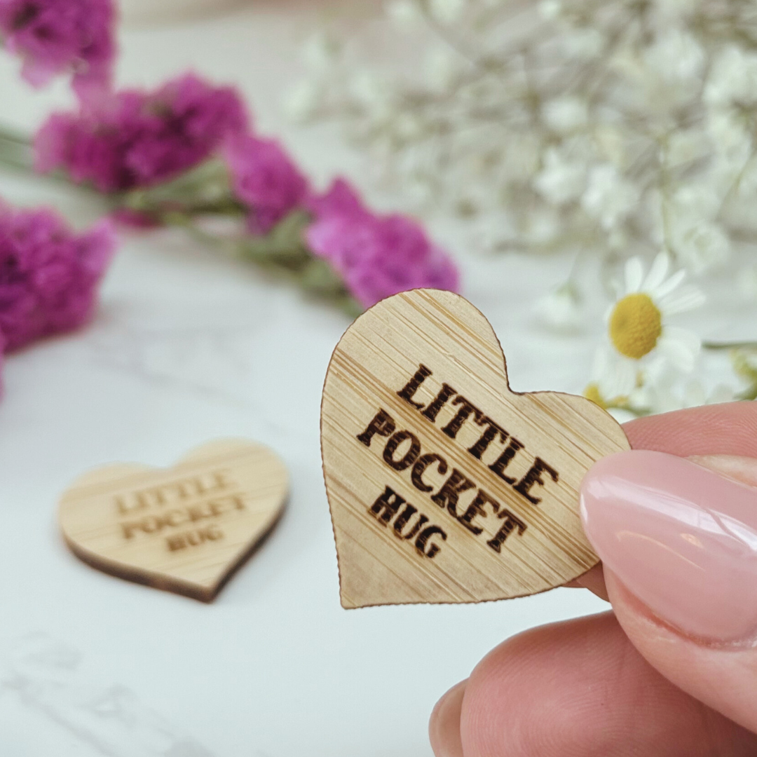 Mum Little Pocket Hug – Sustainable Bamboo Heart Token on Card