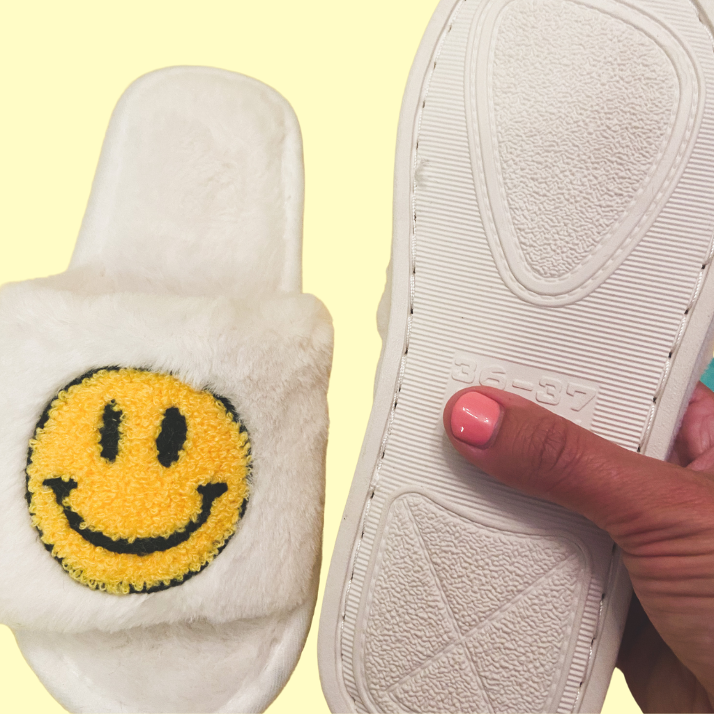 Happy Face Slippers - White